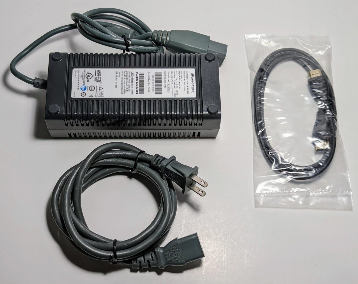 Xbox 360 Elite Console w/ OEM Controller - Black