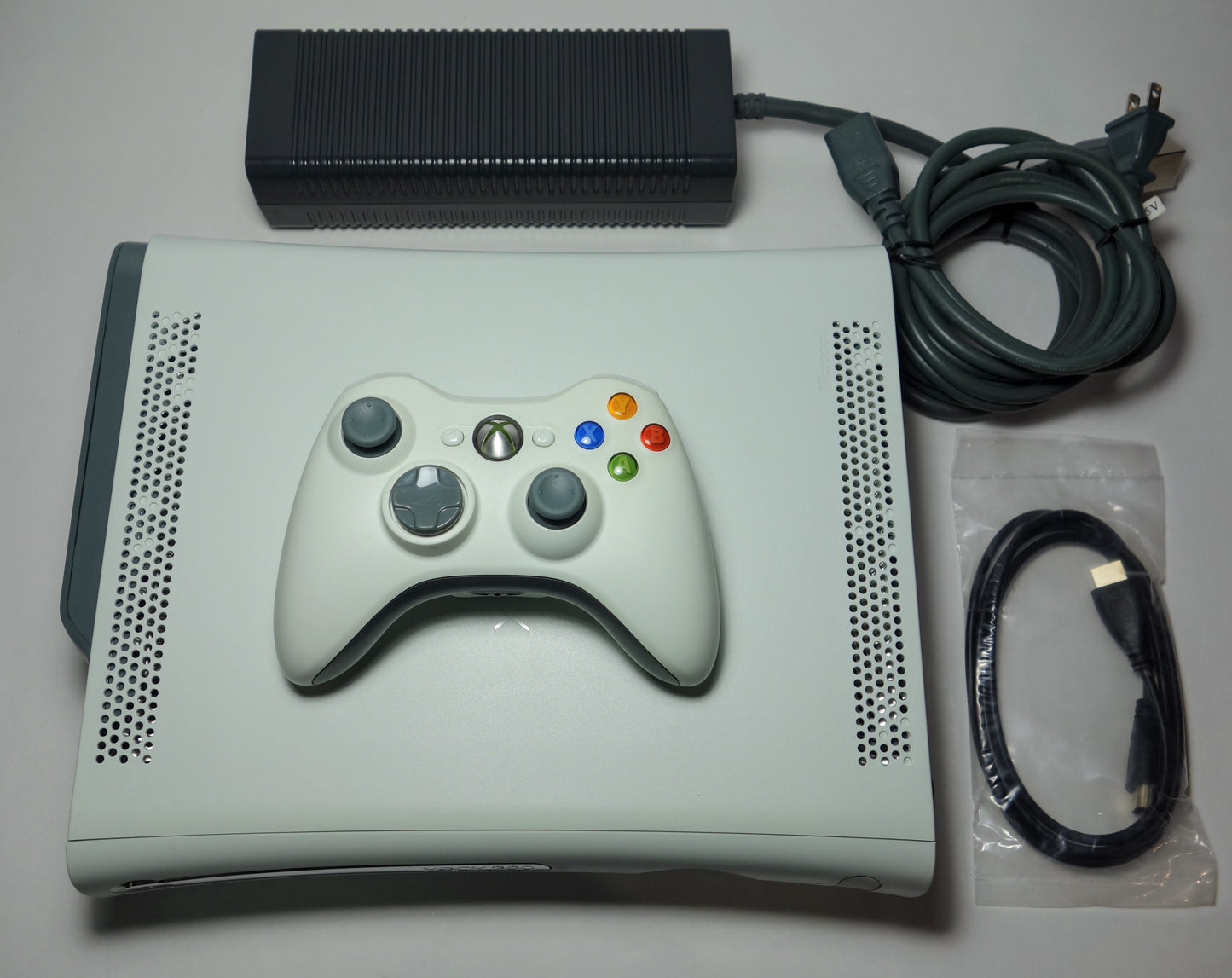 Xbox 360 Pro Console w/ OEM Controller Bundle - White