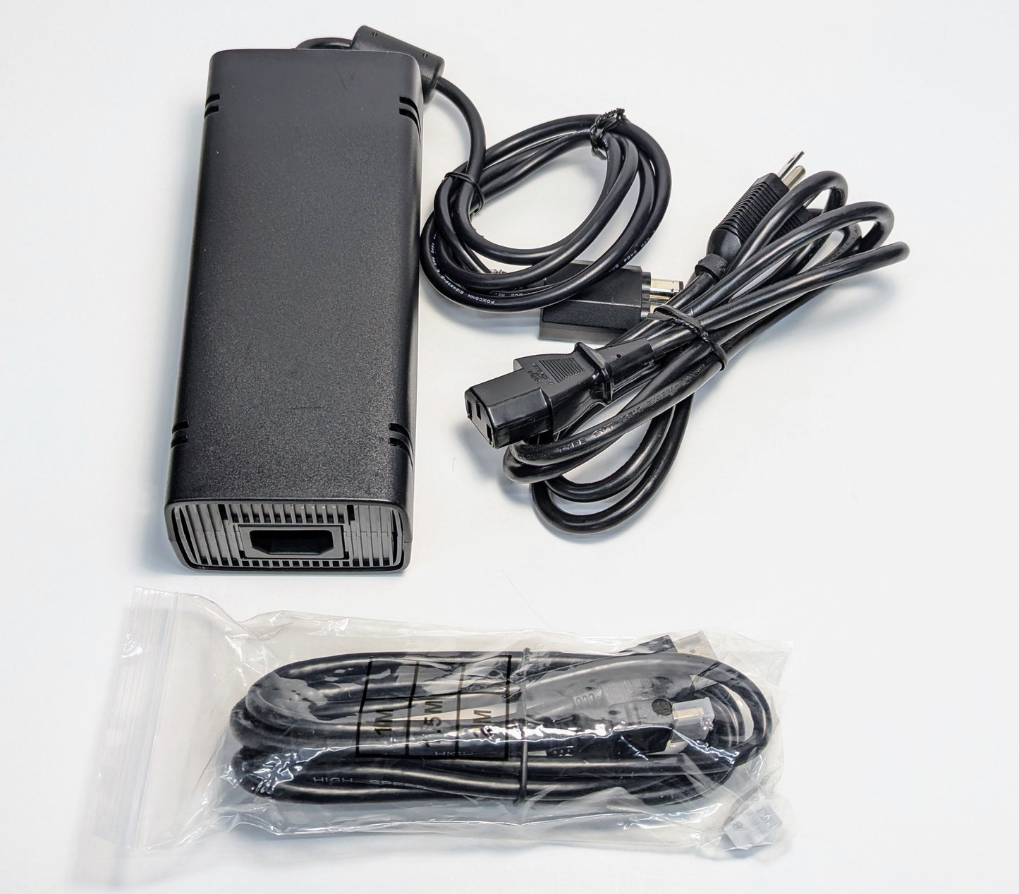 Xbox 360 S Slim 4GB-500GB w/ OEM Controller Bundle - Black