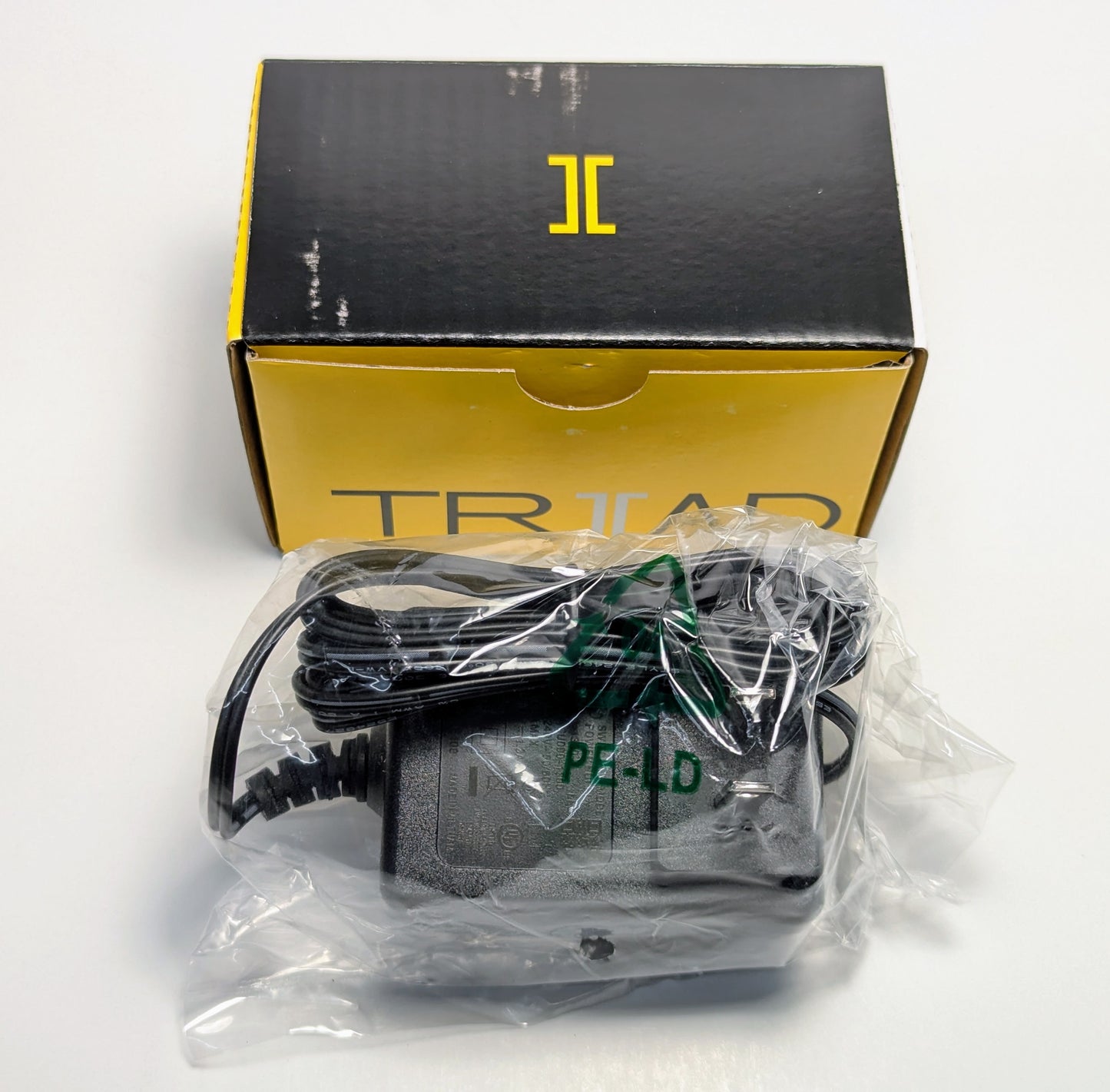 Nintendo NES Console w/ 2 Controllers Bundle - Grey