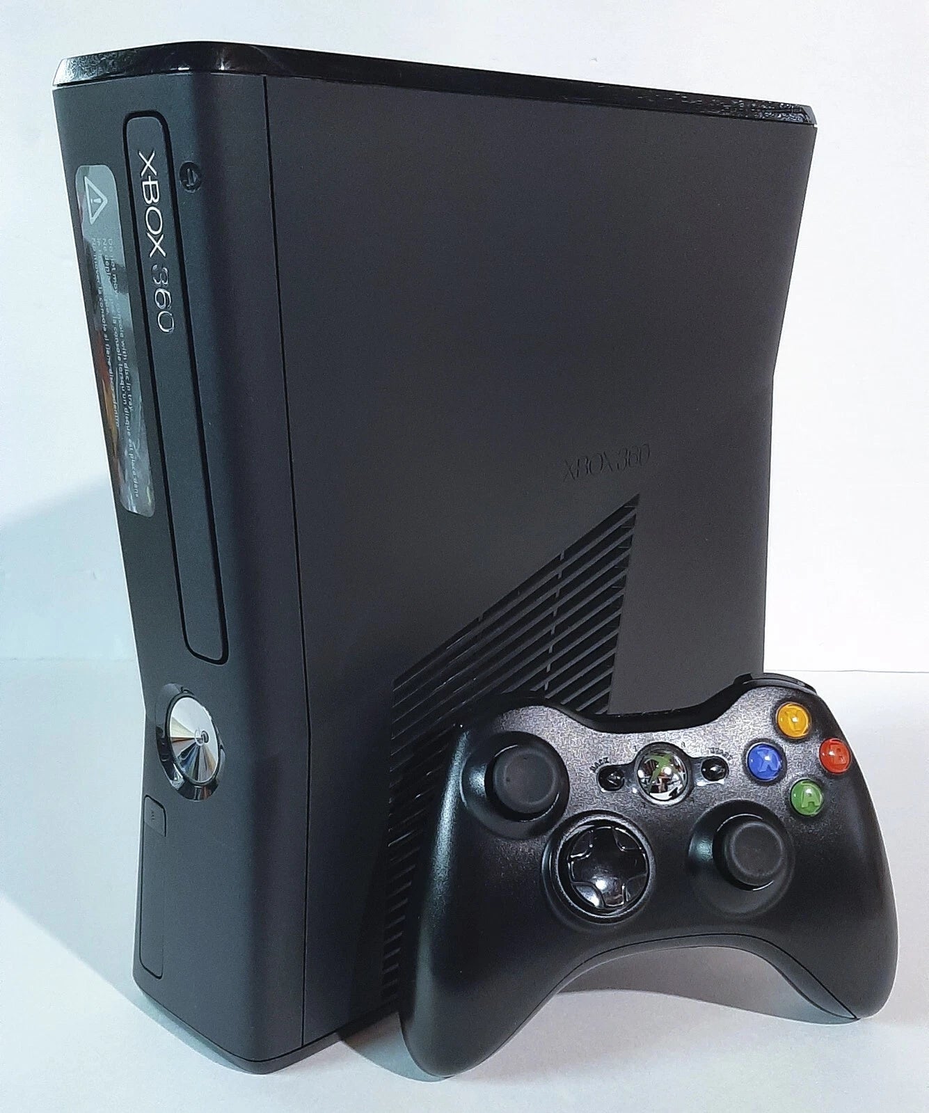 Xbox 360 S Slim 4GB-500GB w/ OEM Controller Bundle - Black